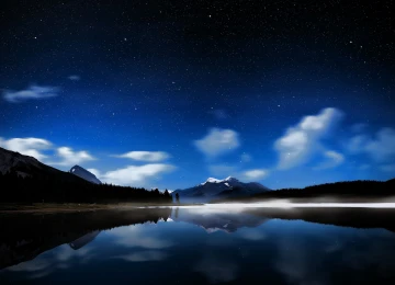 自然 湖泊 风景 倒影 山脉  电脑壁纸 4K壁纸  3840x2160