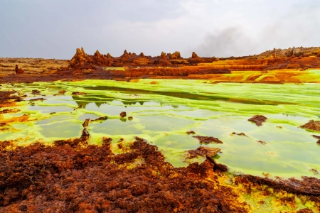 风景 自然 火山 池塘 酸池 硫池 天空 倒影 云朵 水面 4K壁纸 3840x2560