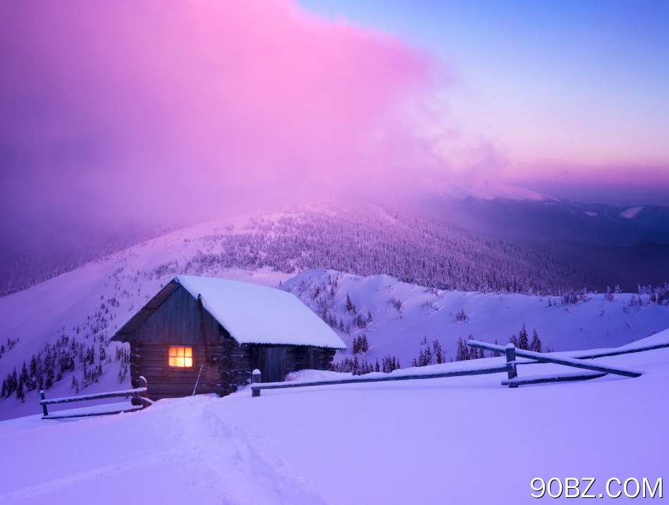 冬天 雪 房子 山 森林 栅栏 灯光 日落 天空 云 自然 风景 小屋 4K壁纸