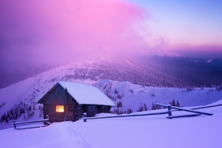 冬天 雪 房子 山 森林 栅栏 灯光 日落 天空 云 自然 风景 小屋 4K壁纸 4633x3500