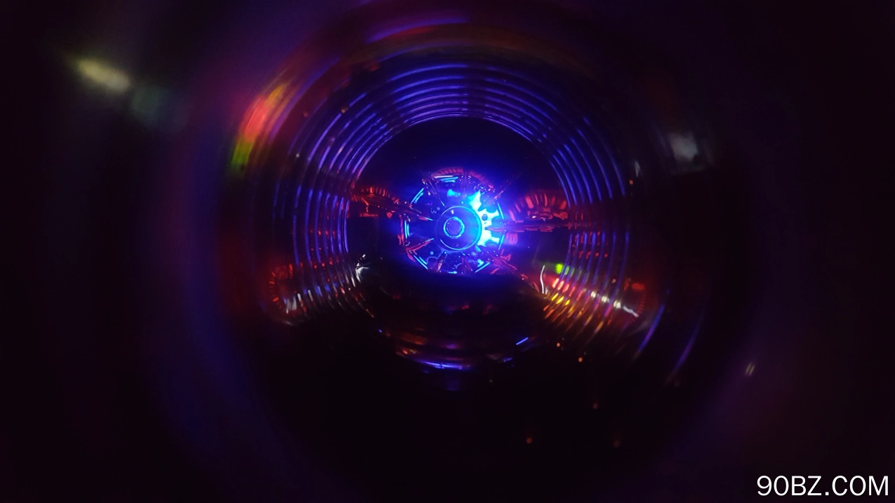 瓶子 灯光 AI艺术 科幻 科技 游戏 引擎 电脑壁纸 4K壁纸