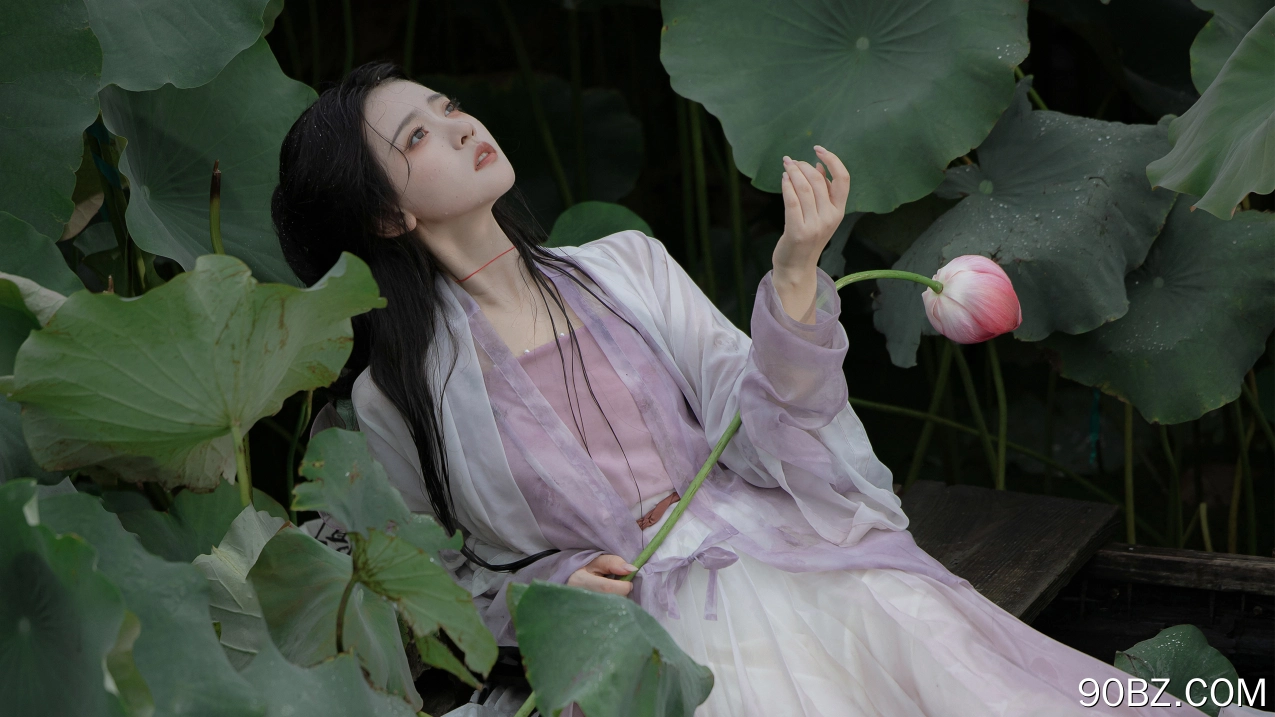 荷叶 荷花 古风 唯美 漂亮 女子 4K 美女 壁纸 古风 真人 4K壁纸