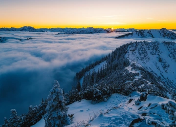 自然 户外 冬季 山脉 风景 太阳 雪峰 雪山 4K壁纸  3840x2160