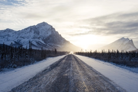 自然 雪 冬天 路 山 雪山 树 漫长 路 4K壁纸 3840x2160