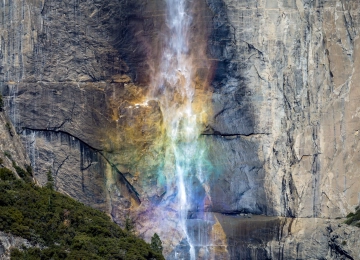 约塞米蒂落,位于塞里雅兰瀑布,壁纸,5120x2880  5120x2880