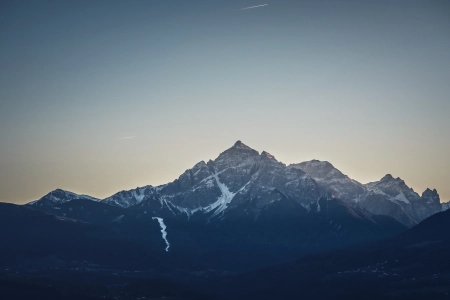自然 雪 树 山 天空 风景 4K壁纸 5472x3078