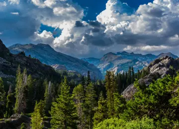山脉 山谷 森林 自然 风景 4K壁纸  6016x4016