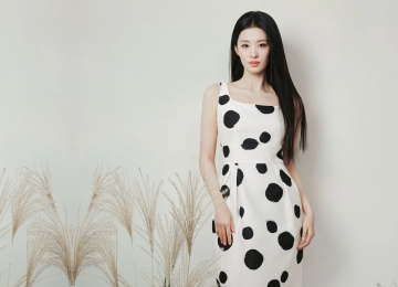 黑白 波点裙 美女 王楚然 4K 壁纸 明星 真人 女人 4K壁纸  3840x2400