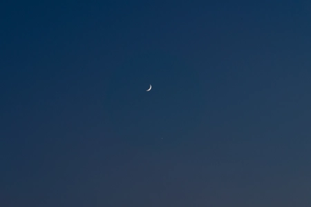夜 月 天 4K壁纸 6000x3376