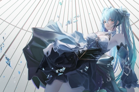 蓝头发 蓝眼睛 动漫 女孩 初音 小提琴 连衣裙 4K壁纸 3840x2160