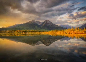 湖 日出 风景 山景 水 阳光 云 天空 山脉 自然 摄影 4K壁纸  5120x3386