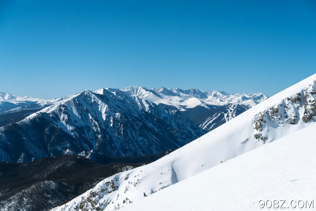 雪 冬天 风景 山景 山脉 悬崖 森林 自然 电脑壁纸 4K壁纸