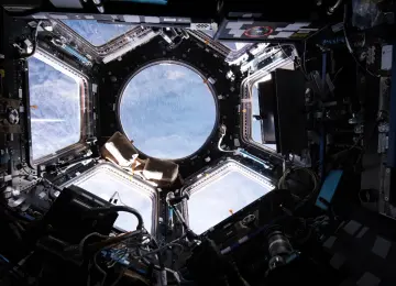 星球 电影 剧照 空间站 太空 行星 地球 4K壁纸  3840x2160