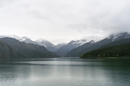 江水 天山 天池 山水 水 天空 云 自然 山脉 4K壁纸 6000x4000
