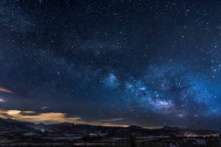 自然 繁星 树木 夜晚 蓝色 天空 银河 星空 星夜 4K壁纸 5751x3871
