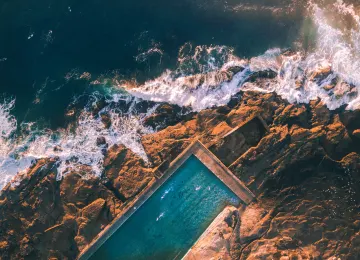 自然 水 岩石 鸟瞰 风景 大海 游泳池  电脑壁纸 4K壁纸  3992x2992