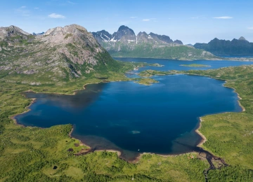 挪威 海洋 湖泊 山脉 风景 自然 天空 鸟瞰 水  电脑壁纸 4K壁纸  3840x2560