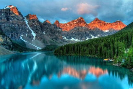 旅游 山谷 北部 森林 山脉 公园 冰川湖 绿色 山口 湖泊 倒影 公园 4K壁纸 3840x2160