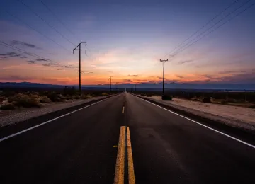 道路 日落 沙漠 云彩 阳光 夕阳 电脑壁纸 4K壁纸  5472x3648