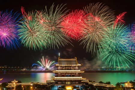 除夕 夜 烟花 4K 风景 壁纸 4K壁纸 3840x2160
