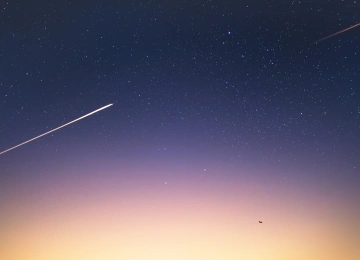 摄影 黄昏 夜晚 夜晚 天空 星星 繁星之夜 太空 自然 陨石 流星 日落 轨迹 飞机  4K壁纸  5120x2880
