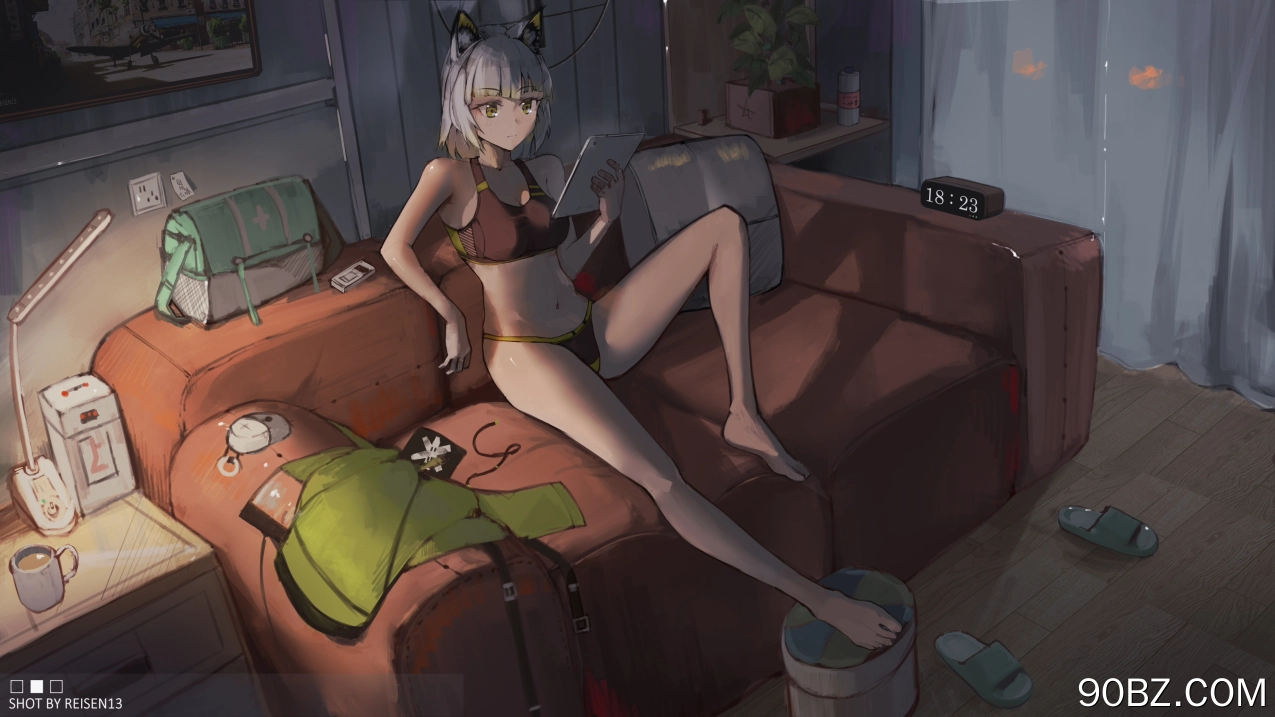 蕾森13，猫耳女孩，运动内衣，沙发，赤脚，坐着，《明日方舟》卡爾西特