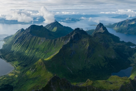 挪威  山脉 风景 峡湾 自然 海洋 天空 云  电脑壁纸 4K壁纸 3840x2160