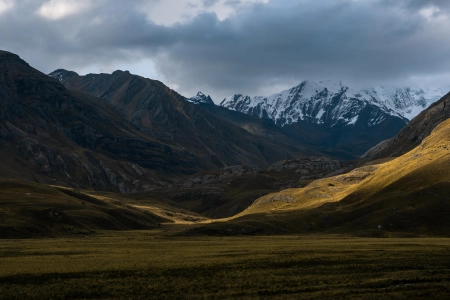风景 自然 云 山 田野 草 雪 4K壁纸 7007x3732