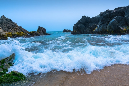 海滩 夏天 自然 海洋 岩石  电脑壁纸 4K壁纸 6000x3376