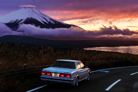 道路 火山 山脉 白色 日落 摄影 雪山 后视镜 车牌 尾灯 阳光 车辆 天空 驾驶 海岸线 4K壁纸 3842x2367